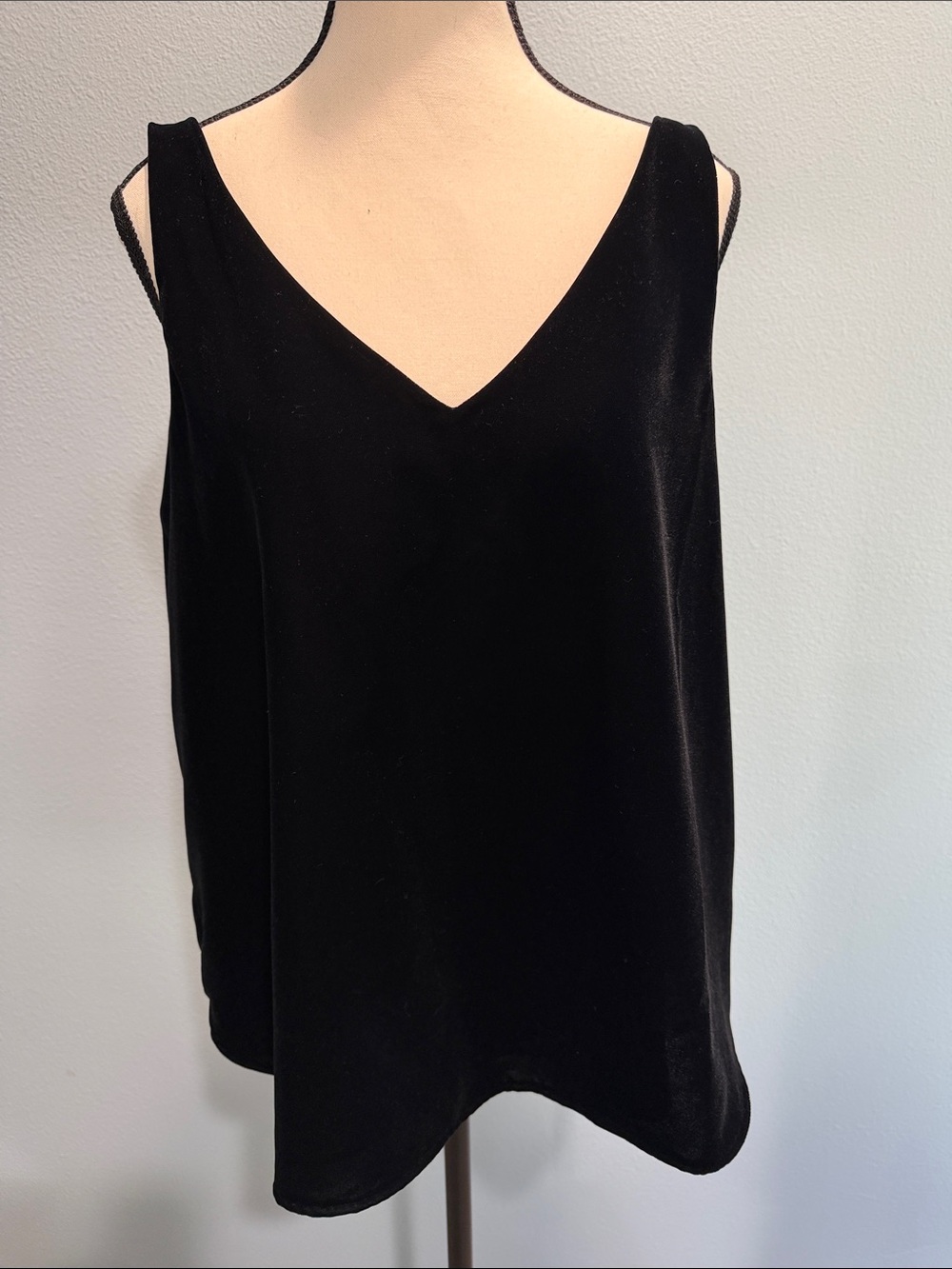 LOFT Black V-Neck Velvet Camisole